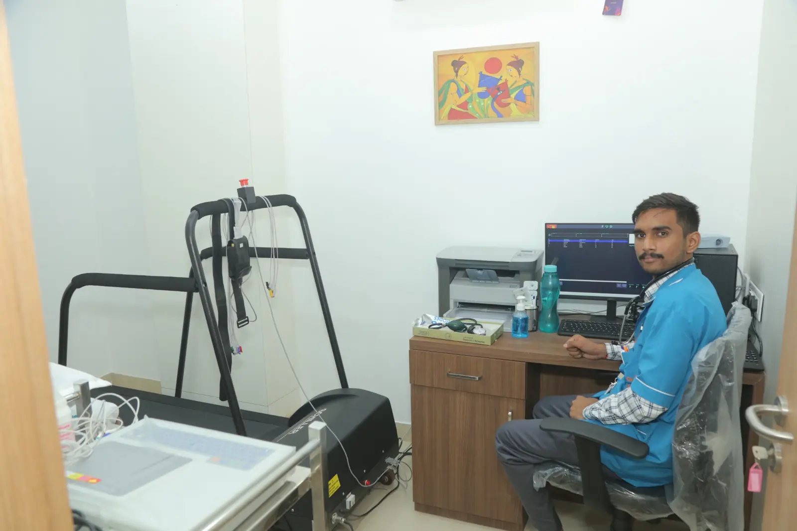 Diagnostic testing room at Apollo Clinic Jabalpur